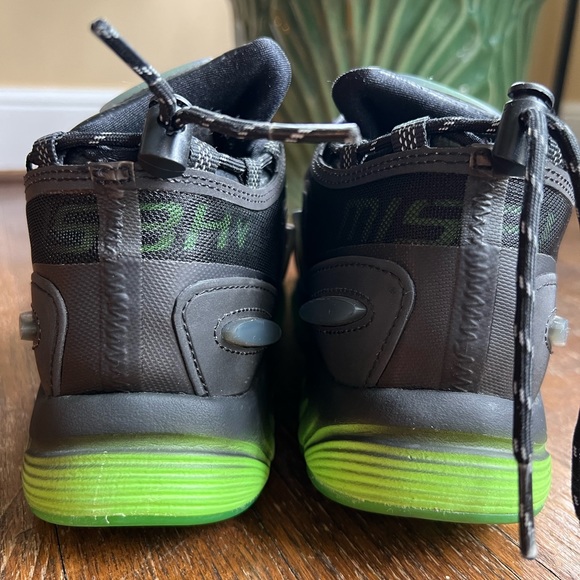 Reebok x MISBHV Daytona DMX Sneakers - Picture 5 of 5